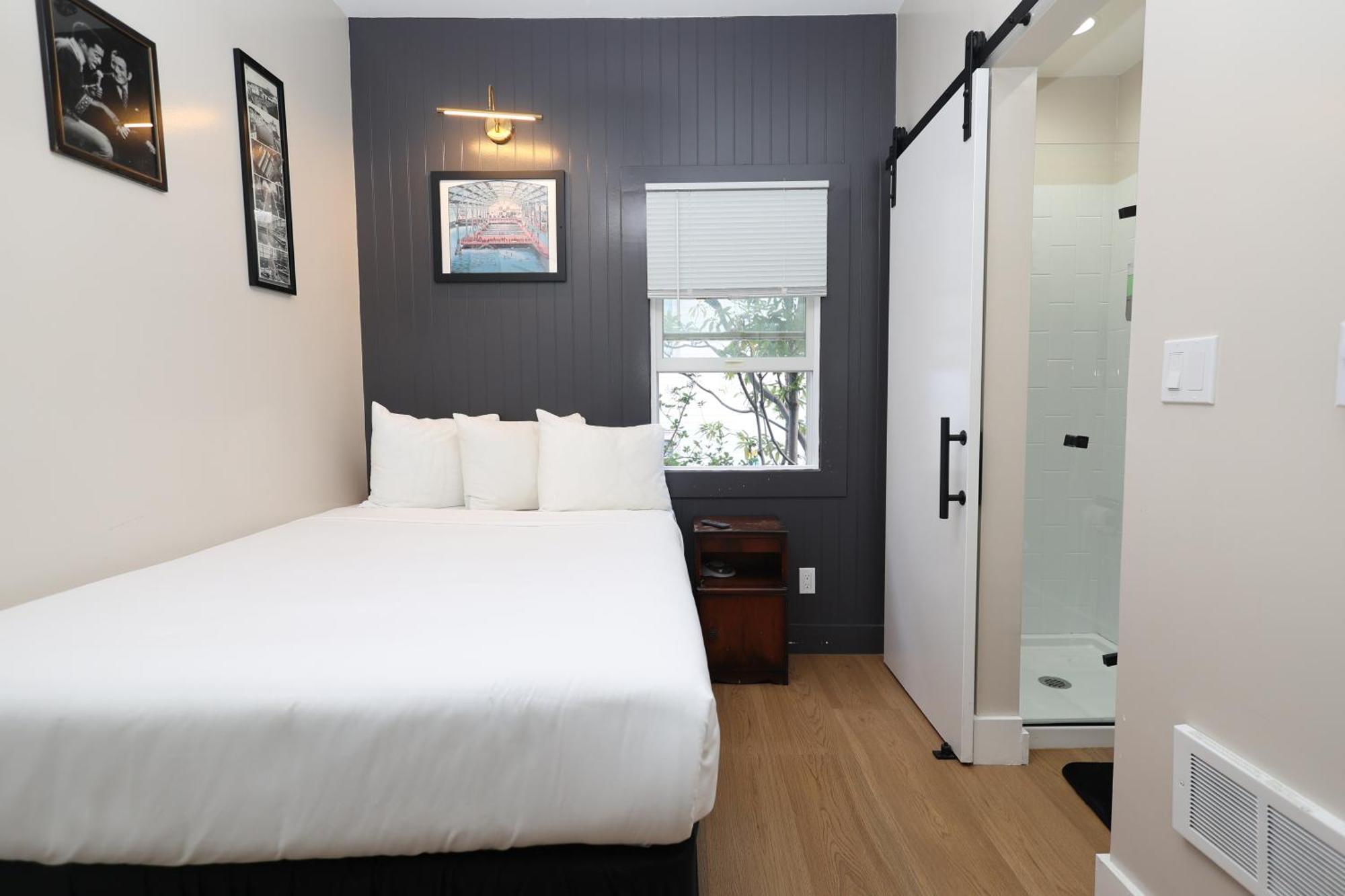 San Remo Hotel 2*